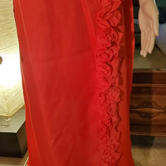 Vintage Red Ruffle 50s Style Robe - Picture 6 of 13